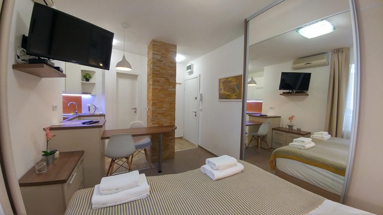 Dafni Apartment Belgrado Esterno foto